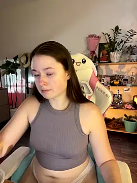 Snapshot of sweetest_pie chatting on November 2025 11:43:02 AM sweetest pie online show from November 2025 11:43:02 AM