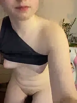 Snapshot of sweetest_pie chatting on February 2026 09:13:01 PM sweetest pie online show from February 2026 09:13:01 PM