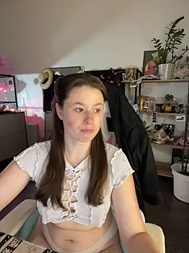 Snapshot of sweetest_pie chatting on June 2026 09:39:01 PM sweetest pie online show from June 2026 09:39:01 PM