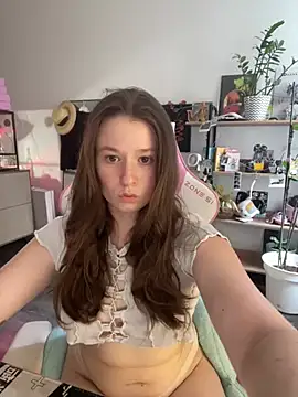 Snapshot of sweetest_pie chatting on June 2026 03:46:02 PM sweetest pie online show from June 2026 03:46:02 PM