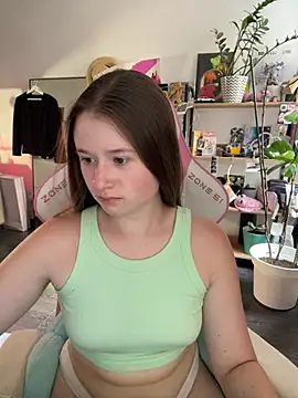 Snapshot of sweetest_pie chatting on July 2026 03:44:01 PM sweetest pie online show from July 2026 03:44:01 PM