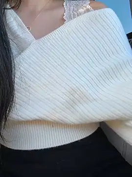 clairewntr online show from February 2026 12:59:02 PM