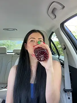 clairewntr online show from April 2026 12:14:01 PM