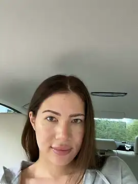 clairewntr online show from May 2026 10:36:01 AM