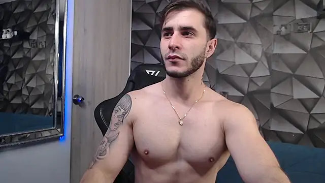 Snapshot of Latino_stud4u chatting on November 2025 11:54:01 PM Latino stud4u online show from November 2025 11:54:01 PM