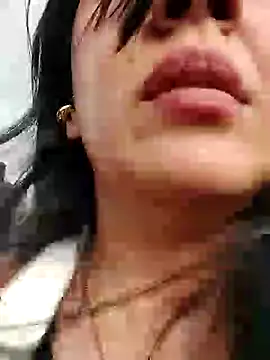 aisha latina online show from December 2024 09:01:01 PM