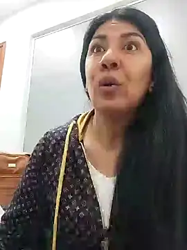 aisha latina online show from February 2025 02:54:01 PM