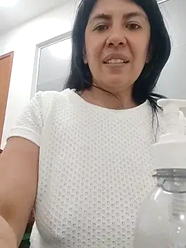 aisha latina online show from March 2025 05:33:01 PM