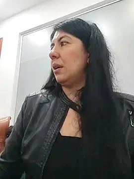 aisha latina online show from March 2025 02:48:02 PM