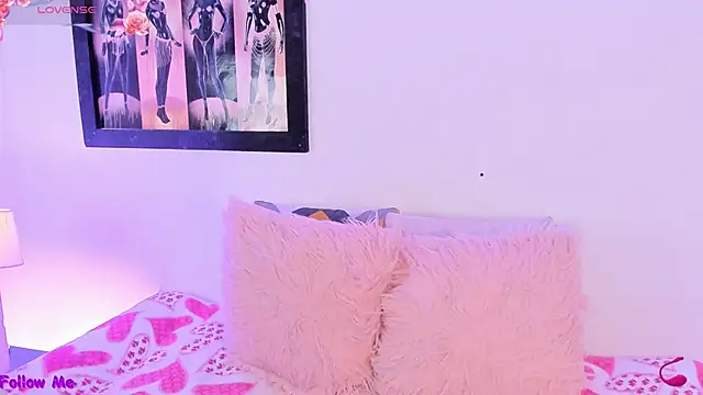 SophieRossi online show from September 2025 03:49:01 AM