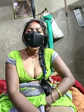 Snapshot of Arti032 chatting on February 2026 07:23:02 PM Arti032 online show from February 2026 07:23:02 PM