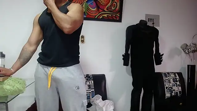 Snapshot of Black_hot266 chatting on November 2025 01:55:01 PM Black hot266 online show from November 2025 01:55:01 PM