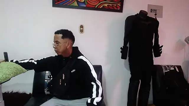 Snapshot of Black_hot266 chatting on January 2026 02:31:01 PM Black hot266 online show from January 2026 02:31:01 PM