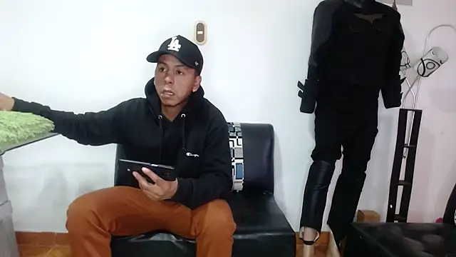 Snapshot of Black_hot266 chatting on February 2026 04:02:01 PM Black hot266 online show from February 2026 04:02:01 PM