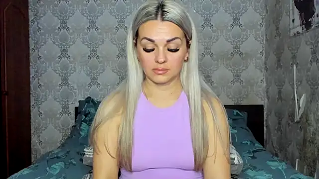 Snapshot of NicoletMoore chatting on January 2025 11:27:02 PM NicoletMoore online show from January 2025 11:27:02 PM