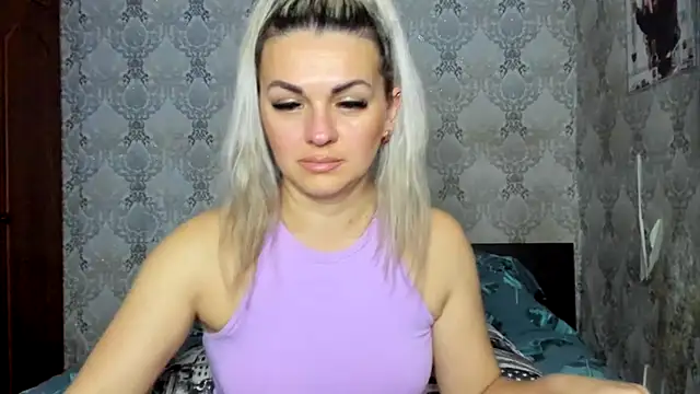 Snapshot of NicoletMoore chatting on January 2025 11:40:01 PM NicoletMoore online show from January 2025 11:40:01 PM