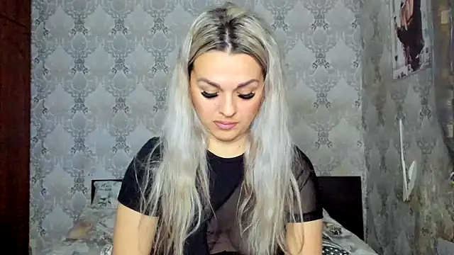 Snapshot of NicoletMoore chatting on February 2025 08:23:02 PM NicoletMoore online show from February 2025 08:23:02 PM