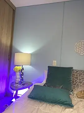 Snapshot of RouseColins chatting on January 2025 02:22:01 AM RouseColins online show from January 2025 02:22:01 AM