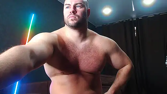 Snapshot of muscularjohnforuX chatting on December 2025 08:12:02 AM muscularjohnforuX online show from December 2025 08:12:02 AM