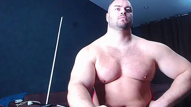 Snapshot of muscularjohnforuX chatting on December 2025 07:17:01 AM muscularjohnforuX online show from December 2025 07:17:01 AM