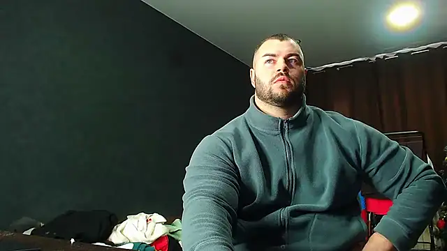 Snapshot of muscularjohnforuX chatting on January 2026 07:23:02 AM muscularjohnforuX online show from January 2026 07:23:02 AM