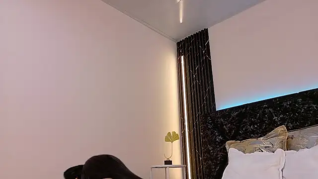 niky smit online show from January 2025 11:44:02 AM