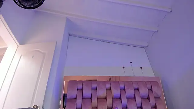 Snapshot of swt-booty chatting on March 2025 06:56:01 PM swt-booty online show from March 2025 06:56:01 PM