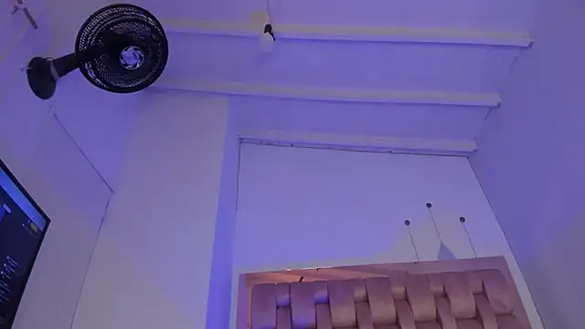 Snapshot of swt-booty chatting on March 2025 06:18:01 PM swt-booty online show from March 2025 06:18:01 PM