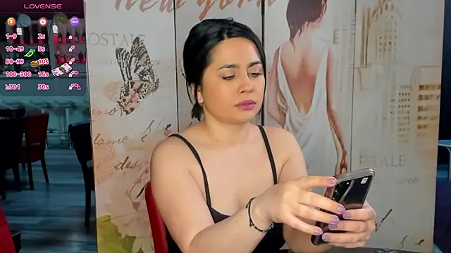 Snapshot of EmaBrownie chatting on February 2025 09:17:02 AM EmaBrownie online show from February 2025 09:17:02 AM