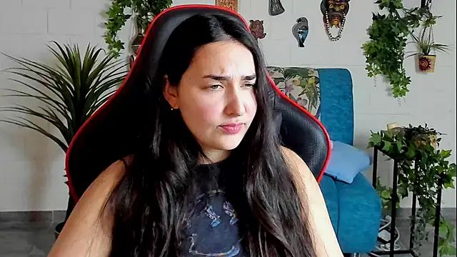 Snapshot of CeceliaJohnson chatting on January 2025 08:23:02 AM CeceliaJohnson online show from January 2025 08:23:02 AM