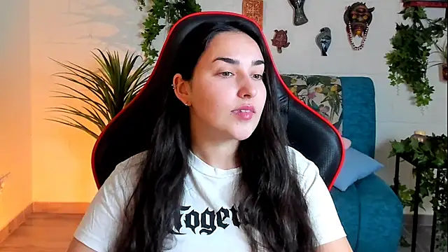 Snapshot of CeceliaJohnson chatting on February 2025 08:13:02 AM CeceliaJohnson online show from February 2025 08:13:02 AM