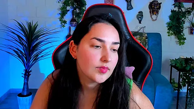 Snapshot of CeceliaJohnson chatting on February 2025 11:19:02 AM CeceliaJohnson online show from February 2025 11:19:02 AM