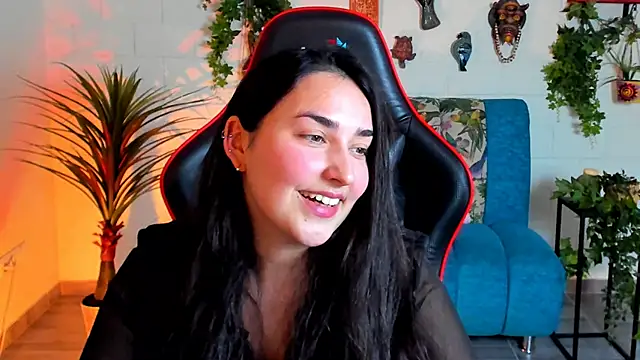 Snapshot of CeceliaJohnson chatting on March 2025 08:02:01 AM CeceliaJohnson online show from March 2025 08:02:01 AM