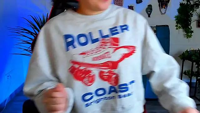 Snapshot of CeceliaJohnson chatting on March 2025 08:10:01 AM CeceliaJohnson online show from March 2025 08:10:01 AM