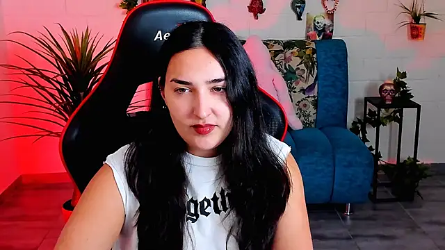 Snapshot of CeceliaJohnson chatting on October 2025 08:10:01 AM CeceliaJohnson online show from October 2025 08:10:01 AM