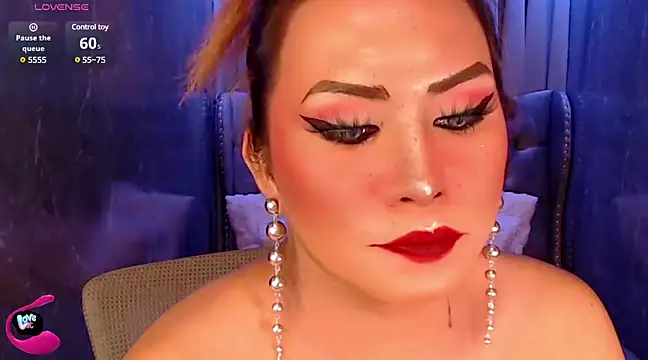 QUEEN GIAMOORE69 online show from February 2025 08:53:02 PM