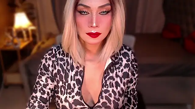 QUEEN GIAMOORE69 online show from June 2026 11:48:01 PM