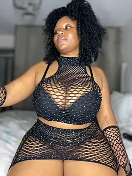 Snapshot of Hyra_Ari chatting on September 2025 11:08:01 PM Hyra Ari online show from September 2025 11:08:01 PM