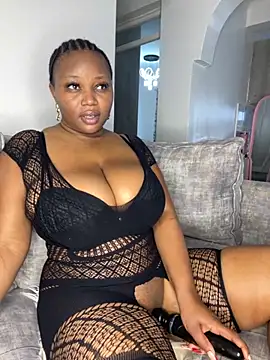 Snapshot of Hyra_Ari chatting on October 2025 06:25:01 AM Hyra Ari online show from October 2025 06:25:01 AM