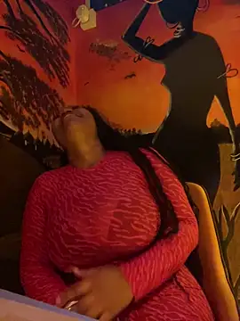 Snapshot of Hyra_Ari chatting on November 2025 04:44:01 PM Hyra Ari online show from November 2025 04:44:01 PM