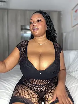 Snapshot of Hyra_Ari chatting on January 2026 01:15:02 PM Hyra Ari online show from January 2026 01:15:02 PM