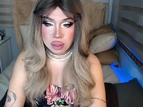 RebecaNextToYou online show from December 2025 05:40:02 PM