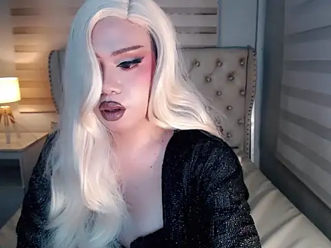 RebecaNextToYou online show from May 2026 12:31:02 PM