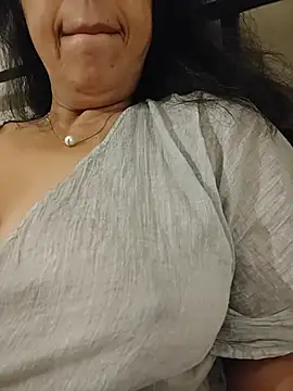 Susannemilf online show from March 2026 04:01:02 AM