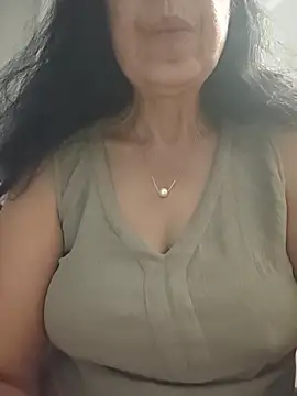Susannemilf online show from May 2026 03:39:02 PM