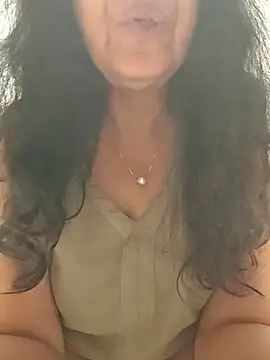 Susannemilf online show from May 2026 03:46:02 AM