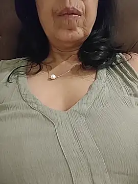 Susannemilf online show from May 2026 04:19:01 AM