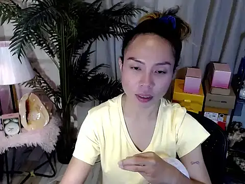 AsianTrixxx online show from May 2026 06:41:01 AM