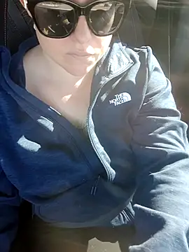 julimonroe online show from February 2025 05:33:01 PM