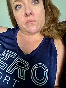 julimonroe online show from February 2026 07:17:02 PM